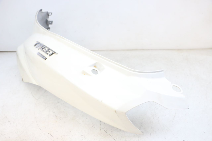 photo de LINKER ACHTERZIJDE PANEL PEUGEOT TWEET PRO EFI 4T 50 (2021 - 2022) - Markeringen en referenties