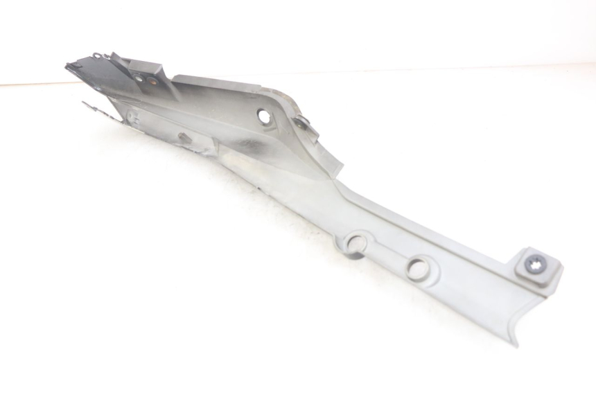 photo de LINKER ACHTERZIJDE SYM WOLF SB 125 (2011 - 2018) - Detail van het onderdeel