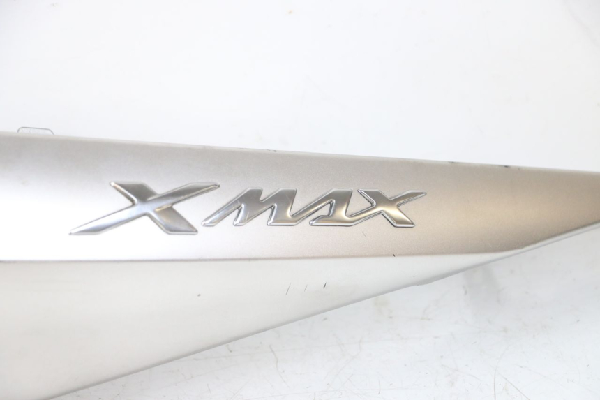 photo de LINKER ACHTERZIJDE YAMAHA XMAX X-MAX ABS 125 (2017 - 2020) - Kenmerkende details