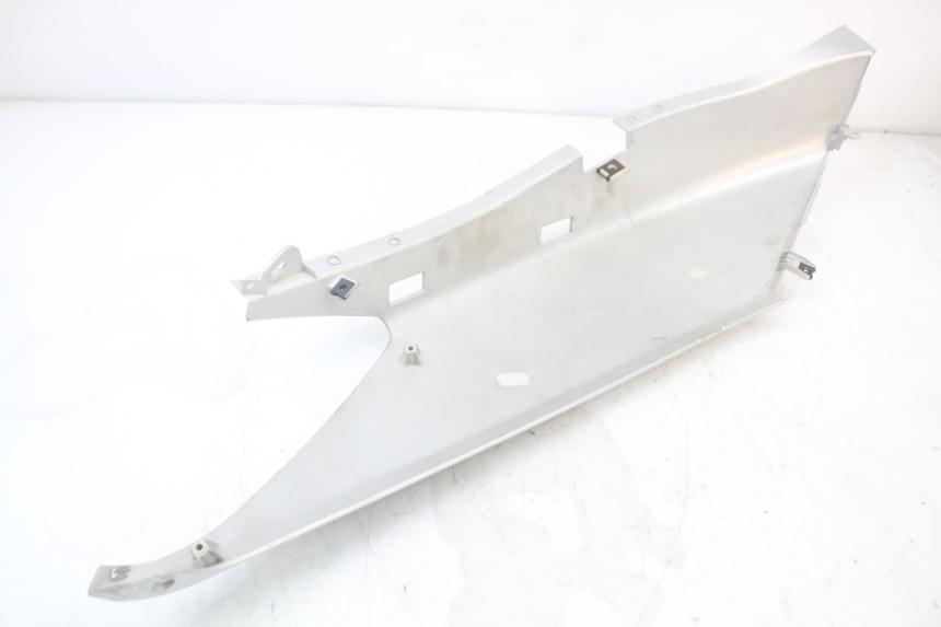 photo de LINKER ACHTERZIJDE YAMAHA XMAX X-MAX 125 (2006 - 2009) - Bevestigingspunten