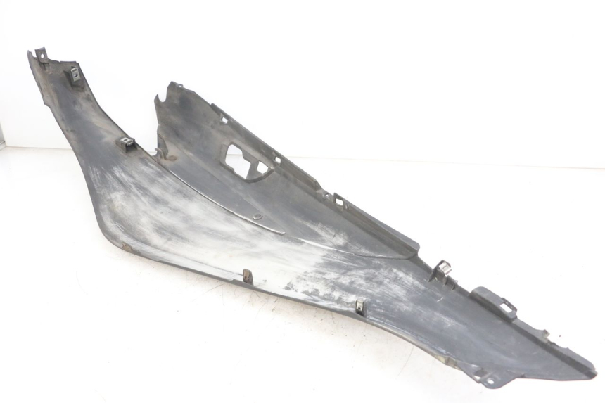 photo de LINKER ACHTERZIJDE PIAGGIO X10 125 (2012 - 2017) - Detail van het onderdeel