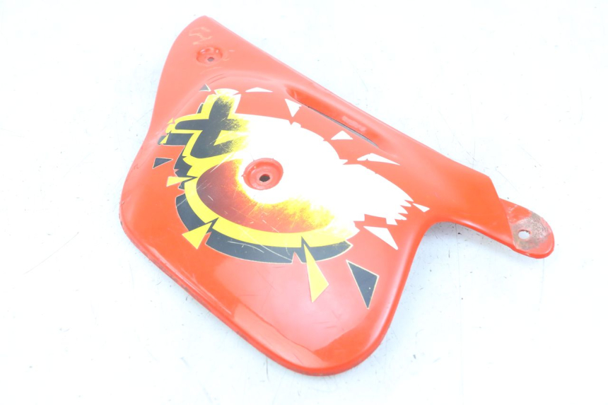 photo de LINKER ACHTERZIJDE PEUGEOT XP6 50 (1997 - 2003) - Andere kijkhoek