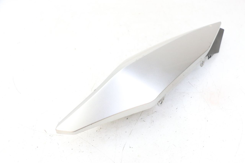 photo de LINKER ACHTERZIJDE YAMAHA XJ6 600 (2008 - 2016) - Zoom op gebruiksstaat