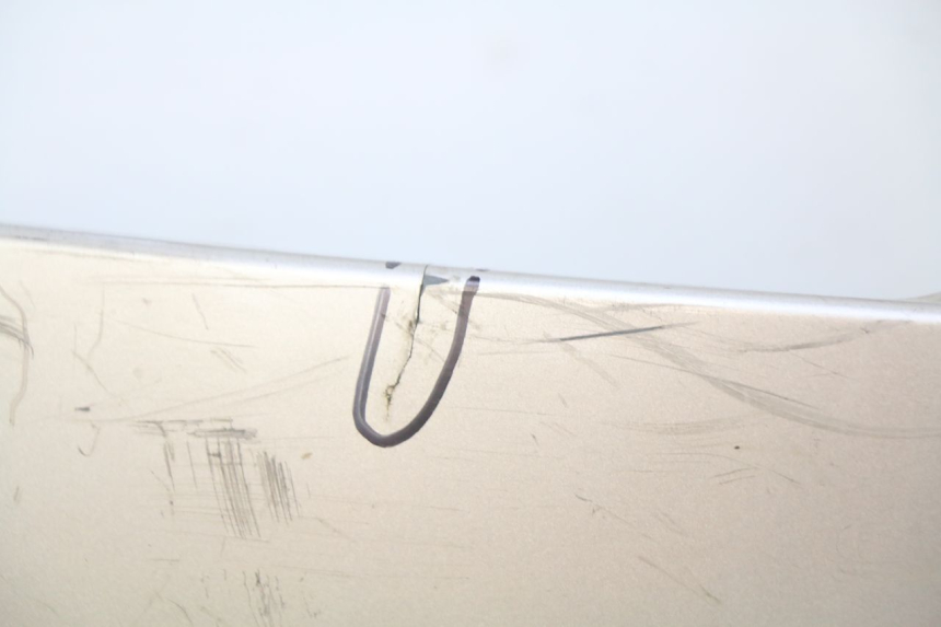 photo de VOORSTE RECHTER ZIJSCHERM ECCITY ARTELEC 670 1 (2013 - 2017) - Detailaanzicht