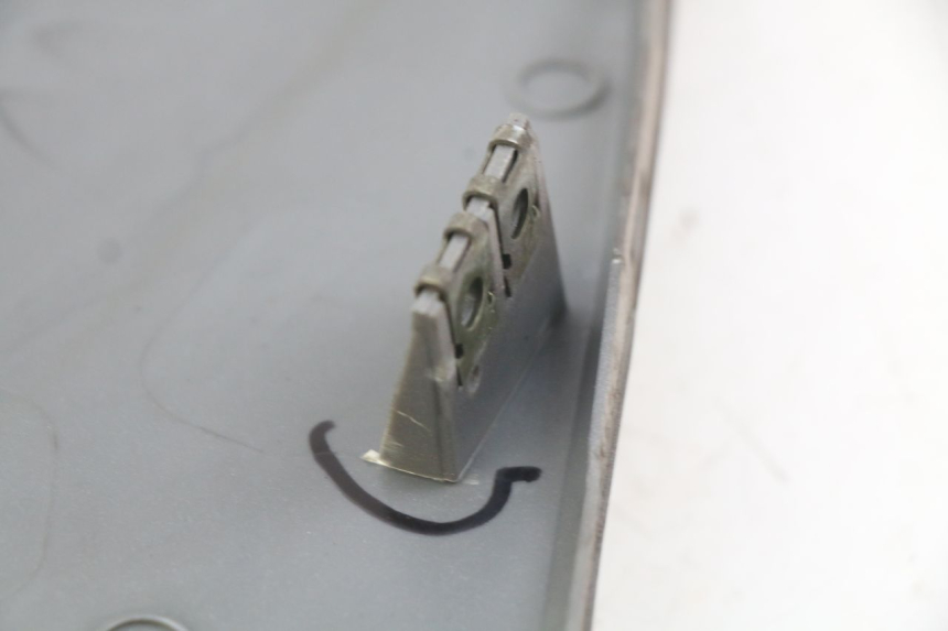 photo de VOORSTE RECHTER ZIJSCHERM ECCITY ARTELEC 670 1 (2013 - 2017) - Andere kijkhoek