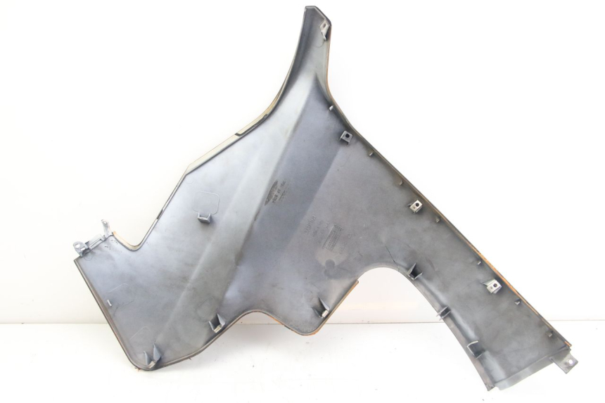 photo de VOORSTE RECHTER ZIJPANEEL APRILIA ATLANTIC 500 (2002 - 2003) - Detail van het onderdeel