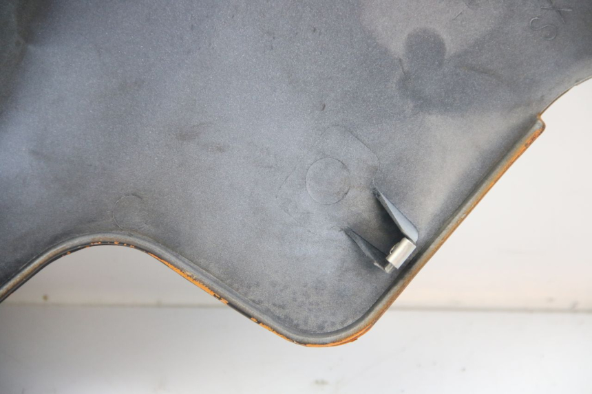 photo de VOORSTE RECHTER ZIJPANEEL APRILIA ATLANTIC 500 (2002 - 2003) - Visuele inspectie