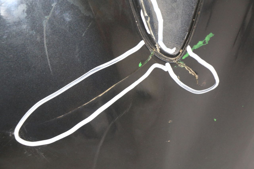 photo de VOORSTE RECHTER ZIJSCHERM BMW C1 125 (2000 - 2003) - Detail van het onderdeel