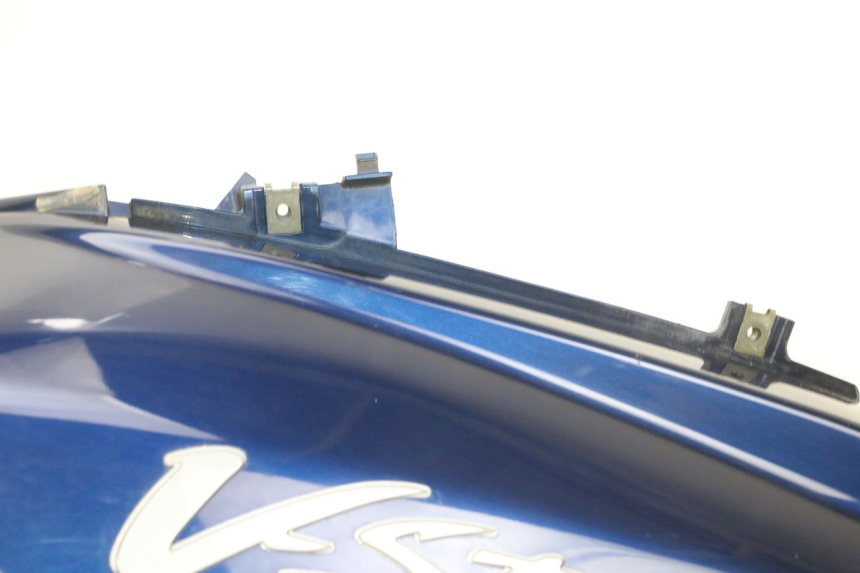 photo de VOORSTE RECHTER ZIJSCHERM SUZUKI DL V STROM 1000 (2002 - 2007) - Kenmerkende details