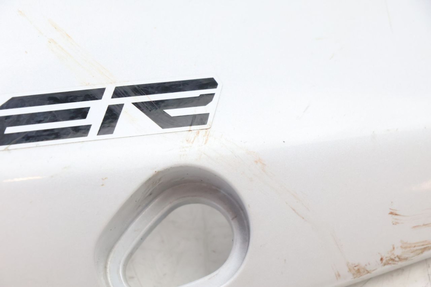 photo de RECHTER VOORZIJDEPANEEL YAMAHA FZ8 800 (2010 - 2016) - Technische close-up