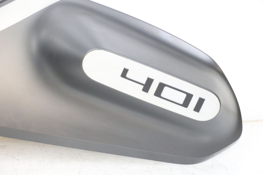 photo de VOORSTE RECHTER ZIJSCHERM HUSQVARNA SVARTPILEN 401 (2018 - 2023) - Markeringen en referenties