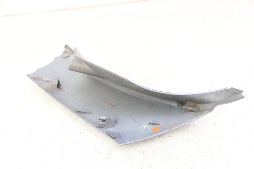 photo de VOORSTE RECHTER ZIJSCHERM SYM JOYMAX 125 (2010 - 2017) - Zoom op gebruiksstaat