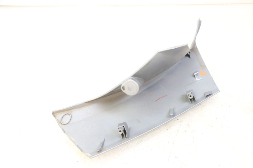 photo de VOORSTE RECHTER ZIJSCHERM SYM JOYMAX 125 (2010 - 2017) - Technische close-up