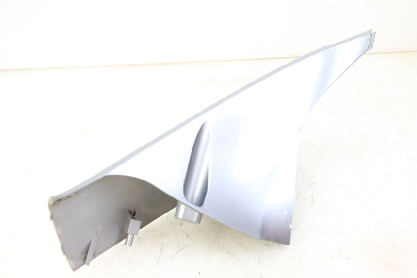 photo de VOORSTE RECHTER ZIJSCHERM SYM JOYMAX 125 (2010 - 2017) - Bevestigingspunten