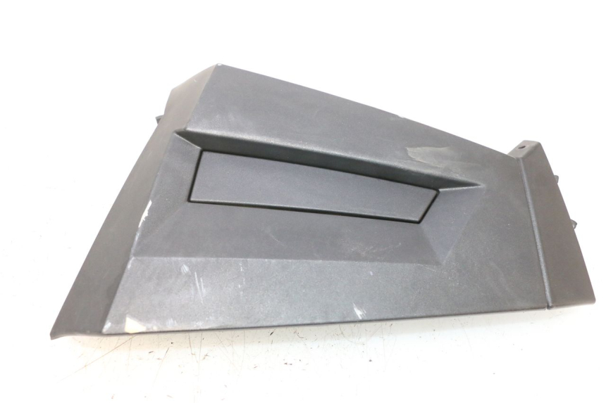 photo de RECHTER VOORZIJDEPANEEL KEEWAY MATRIX RX9 125 (2006 - 2007) - Zoom op gebruiksstaat