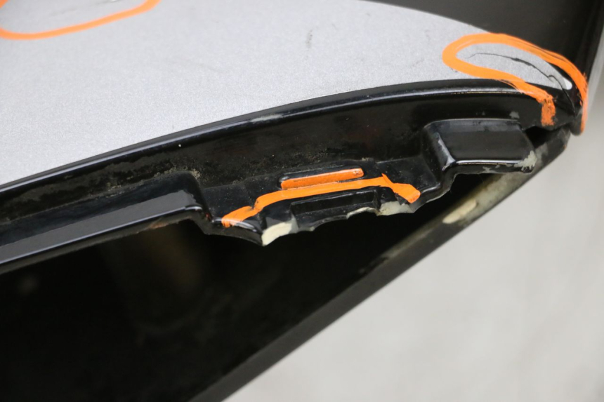 photo de VOORSTE RECHTER ZIJSCHERM HONDA NSR R 125 (1994 - 2003) - Aanvullende foto