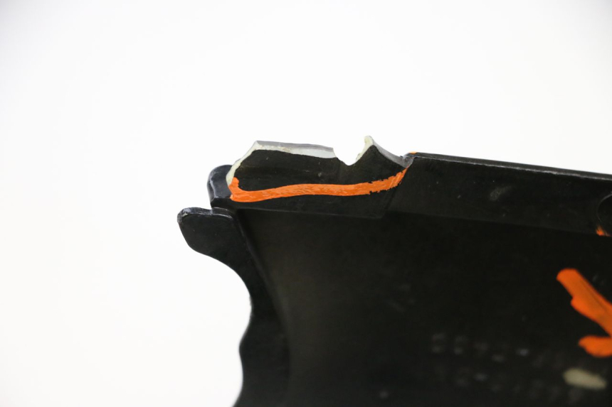 photo de VOORSTE RECHTER ZIJSCHERM HONDA NSR R 125 (1994 - 2003) - Visuele inspectie