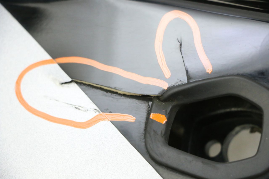 photo de VOORSTE RECHTER ZIJSCHERM HONDA NSR R 125 (1994 - 2003) - Focus op structuur