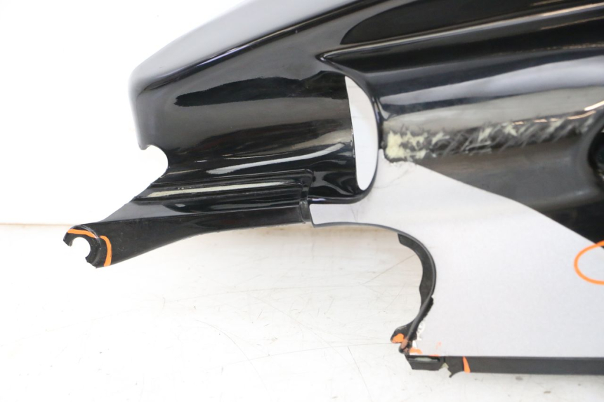 photo de VOORSTE RECHTER ZIJSCHERM HONDA NSR R 125 (1994 - 2003) - Bevestigingspunten