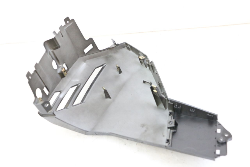 photo de VOORSTE RECHTER ZIJSCHERM PEUGEOT TWEET 4T 50 (2023 - 2025) - Technische close-up