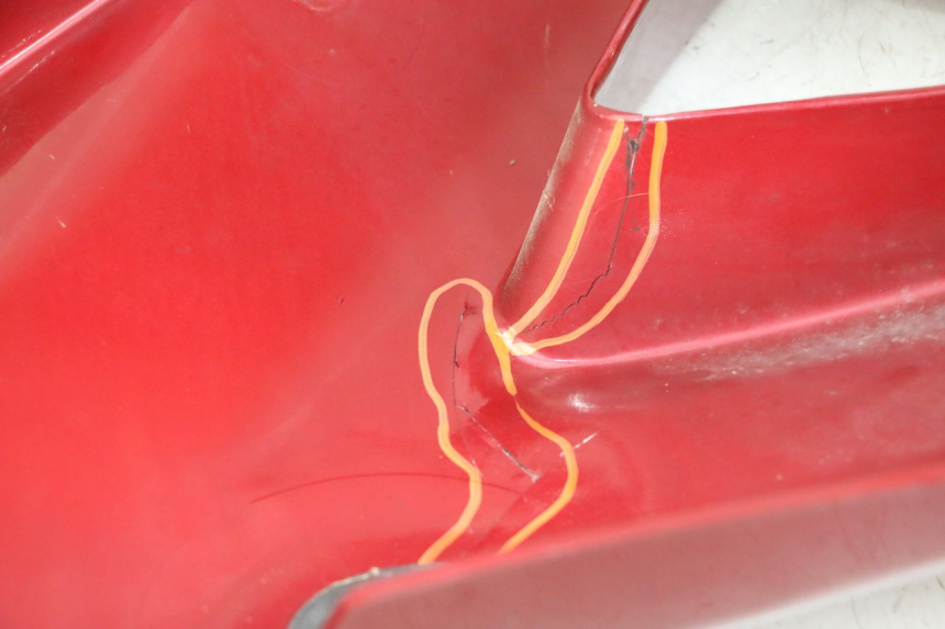 photo de VOORSTE RECHTER ZIJSCHERM TRIUMPH SPRINT 900 (1995 - 1998) - Zoom op gebruiksstaat