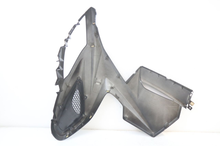 photo de VOORSTE RECHTER ZIJSCHERM KYMCO SUPER 8 125 (2008 - 2015) - Technische close-up