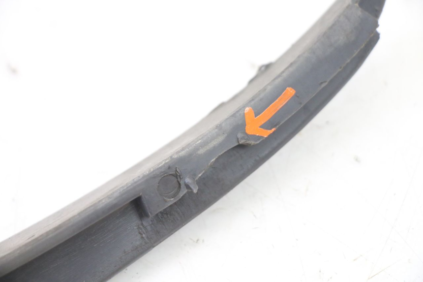 photo de VOORSTE RECHTER ZIJSCHERM PIAGGIO SUPER LX 125 (2000 - 2003) - Staat van het oppervlak