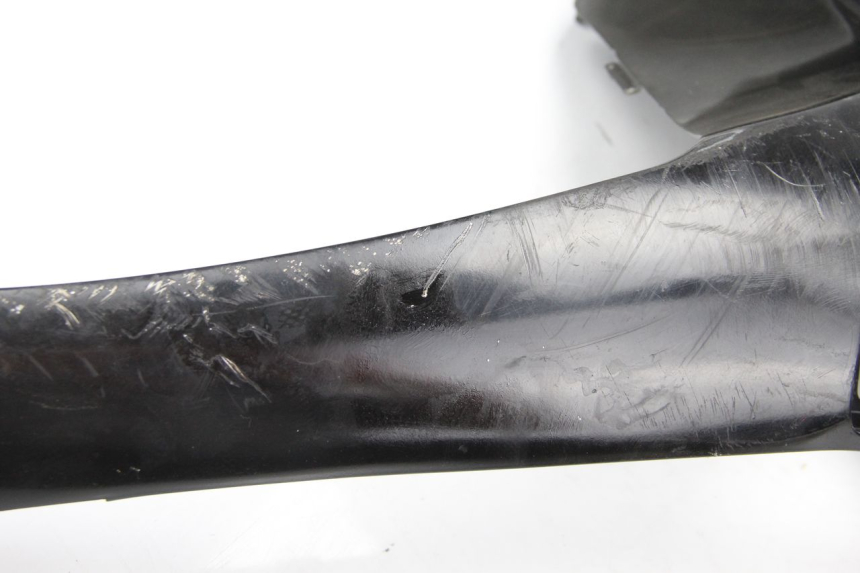 photo de VOORSTE RECHTER ZIJSCHERM SUZUKI UC EPICURO 125 (1999 - 2003) - Technische close-up