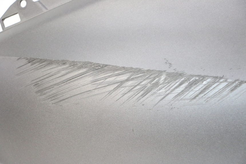 photo de VOORSTE RECHTER ZIJSCHERM YAMAHA XMAX X-MAX 125 (2021 - 2025) - Kenmerkende details