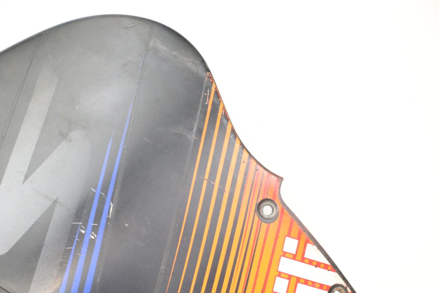 photo de VOORSTE LINKER ZIJPANEEL APRILIA RS 50 (1999 - 2005) - Zoom op componenten