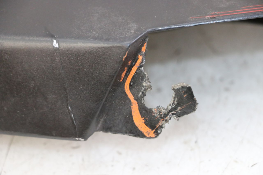 photo de VOORSTE LINKER ZIJPANEEL APRILIA RS 50 (1999 - 2005) - Staat van het oppervlak