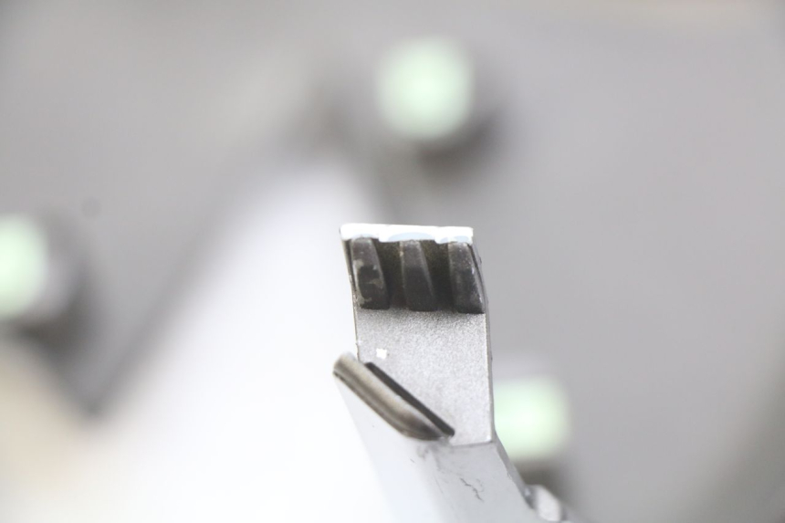 photo de VOORSTE LINKER ZIJPANEEL PEUGEOT CITYSTAR 125 (2011 - 2017) - Zoom op gebruiksstaat