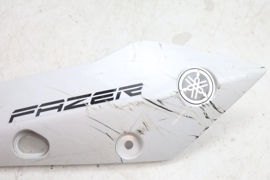 photo de LINKER VOORZIJDE YAMAHA FZ8 800 (2010 - 2016) - Detail van het onderdeel