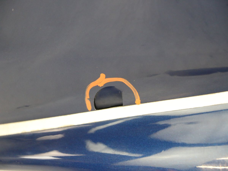 photo de VOORSTE LINKER ZIJPANEEL KAWASAKI ZR7 ZR-7 S 750 (1999 - 2004) - Focus op structuur