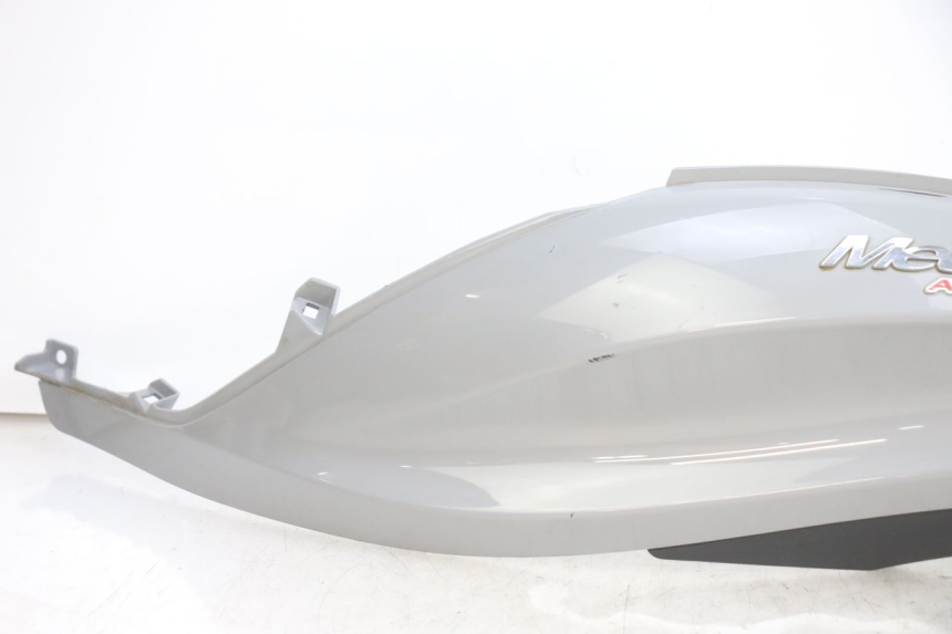 photo de VOORSTE LINKER ZIJPANEEL PIAGGIO MEDLEY 125 (2016 - 2023) - Bevestigingspunten