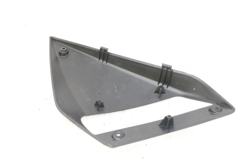 photo de VOORSTE LINKER ZIJPANEEL GILERA NEXUS 125 (2009 - 2013) - Detail van het onderdeel