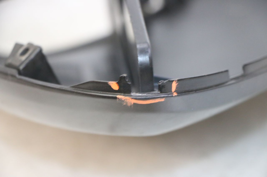 photo de VOORSTE LINKER ZIJPANEEL HONDA NTV DEAUVILLE ABS 700 (2007 - 2016) - Zoom op gebruiksstaat