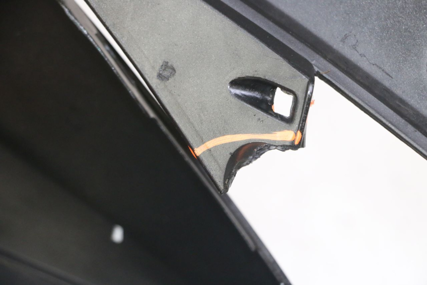 photo de VOORSTE LINKER ZIJPANEEL HONDA NTV DEAUVILLE ABS 700 (2007 - 2016) - Technische close-up