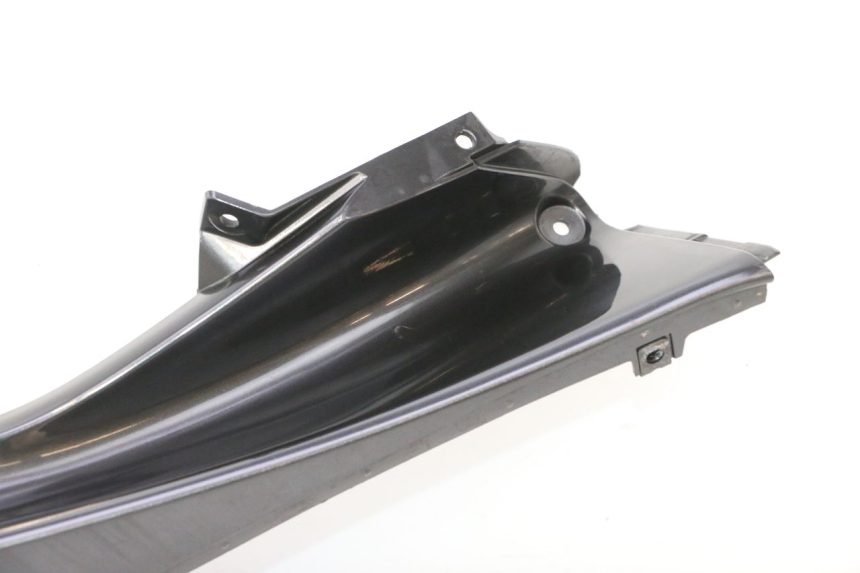 photo de LINKER VOORSTE BOVENSTE ZIJPANEEL YAMAHA YZF R6 600 (2008 - 2009) - Detail van het onderdeel