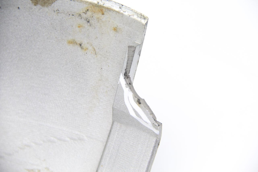 photo de VOORSTE LINKER ZIJPANEEL SUZUKI UC EPICURO 125 (1999 - 2003) - Staat van het oppervlak