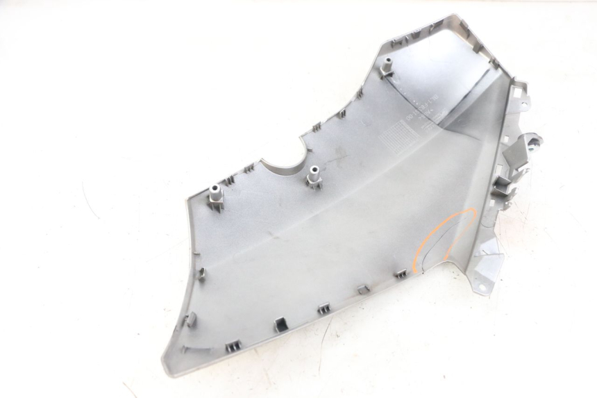 photo de VOORSTE LINKER ZIJPANEEL YAMAHA XMAX X-MAX ABS 125 (2017 - 2020) - Andere kijkhoek