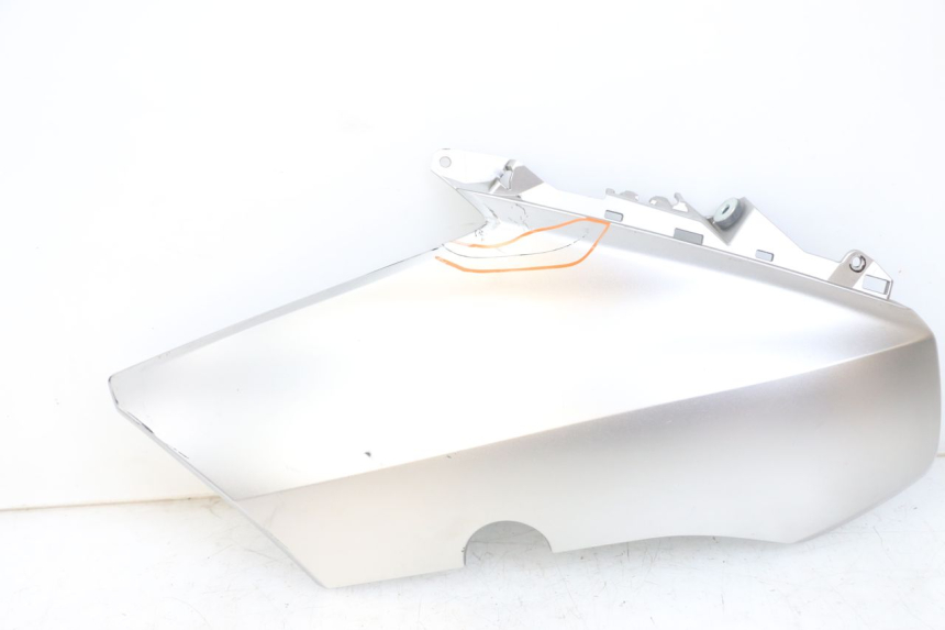 photo de VOORSTE LINKER ZIJPANEEL YAMAHA XMAX X-MAX ABS 125 (2017 - 2020) - Markeringen en referenties