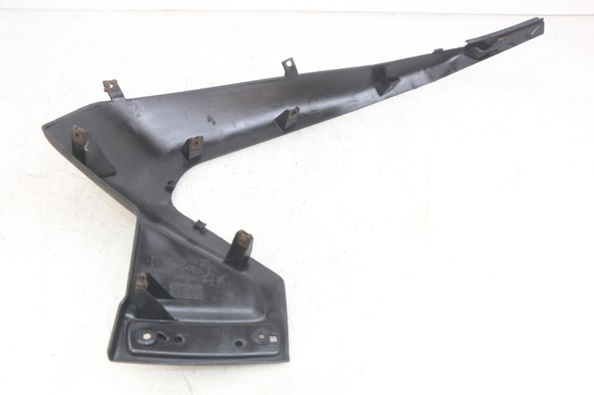 photo de VOORSTE LINKER ZIJPANEEL YAMAHA X-MAX XMAX 250 (2006 - 2009) - Zoom op gebruiksstaat