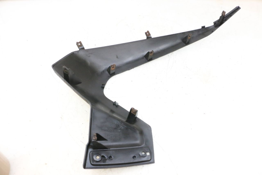 photo de VOORSTE LINKER ZIJPANEEL YAMAHA XMAX X-MAX 125 (2006 - 2009) - Zoom op gebruiksstaat