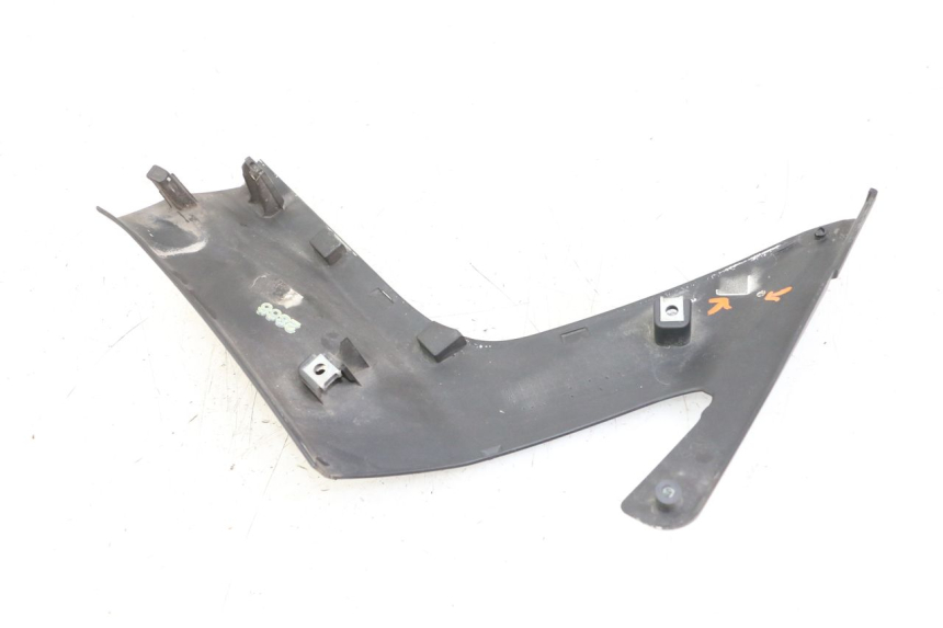 photo de VOORSTE LINKER ZIJPANEEL YAMAHA X-MAX XMAX ABS 250 (2010 - 2014) - Zoom op gebruiksstaat