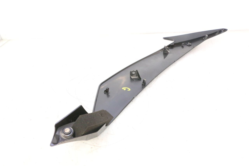photo de LINKER VOORZIJDE YAMAHA YZF R6 600 (2008 - 2009) - Focus op structuur