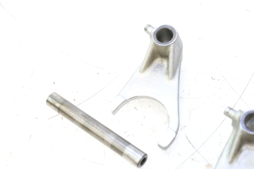 photo de VERSNELLINGSBAK VORK SUZUKI DR S 600 (1985 - 1989) - Bevestigingspunten