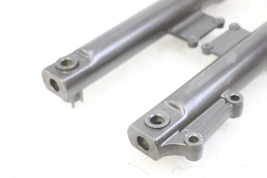 photo de VORKHULS KYMCO AGILITY 4T 50 (2005 - 2018) - Bevestigingspunten