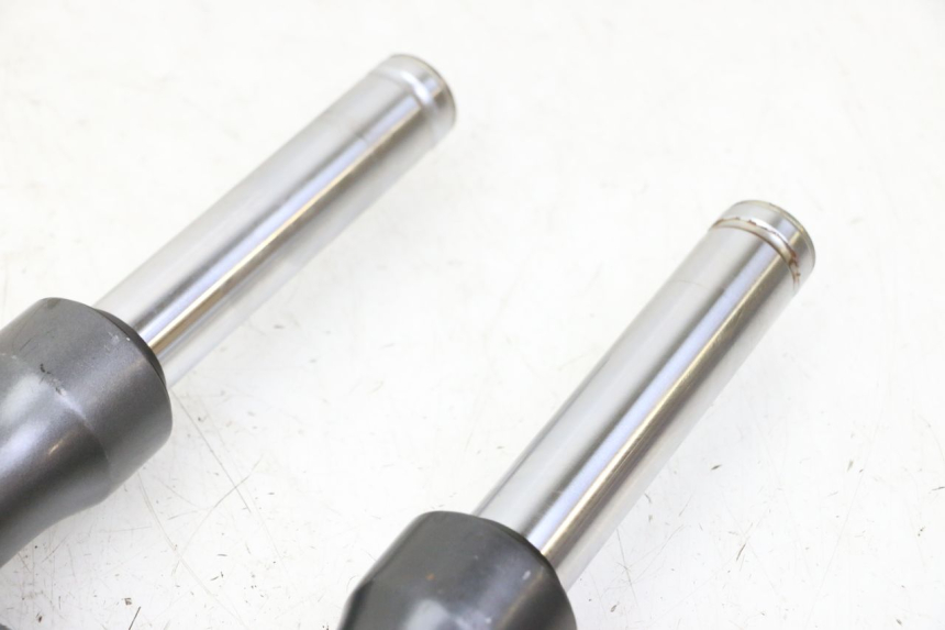 photo de VORKHULS KYMCO AGILITY NAKED RENOUVO 2T 50 (2011 - 2018) - Staat van het oppervlak