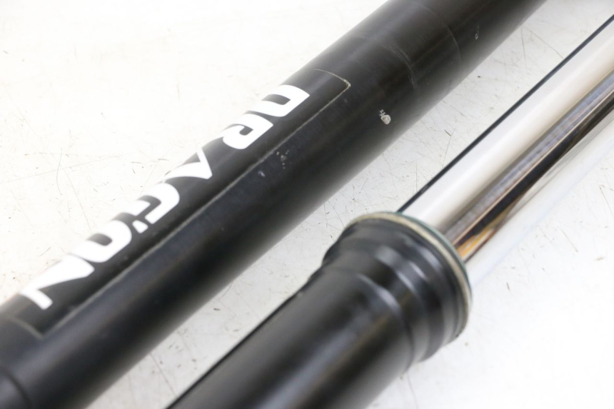 photo de VORKHULS HONDA CRF R 250 (2020 - 2021) - Detailaanzicht